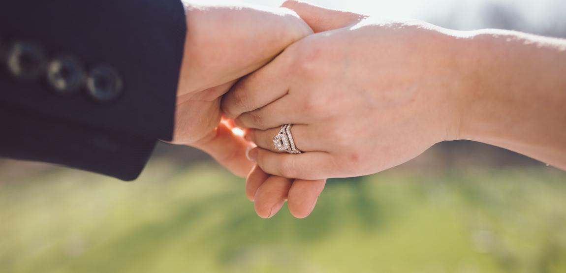 The Invaluable Importance of a Professional Photographer at Your Wedding